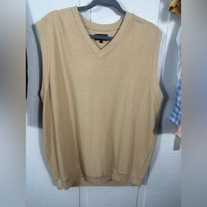 BOLLE  Golf Beige Sweater Vest Pima Cotton V Neck Size Large EUC